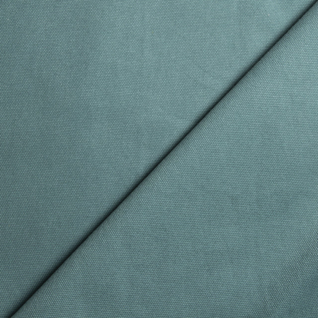 Aquamarine 81